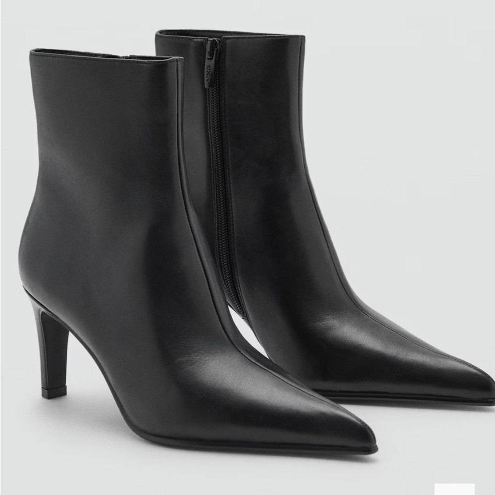 Mango, Black Leather Ankle Boots size 6.5 (brand new never worn)